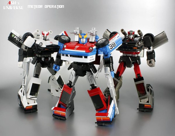 More Transformers New Masterpiece MP 19 Smokescreen Unboxing Up Close And Personal Image  (36 of 41)